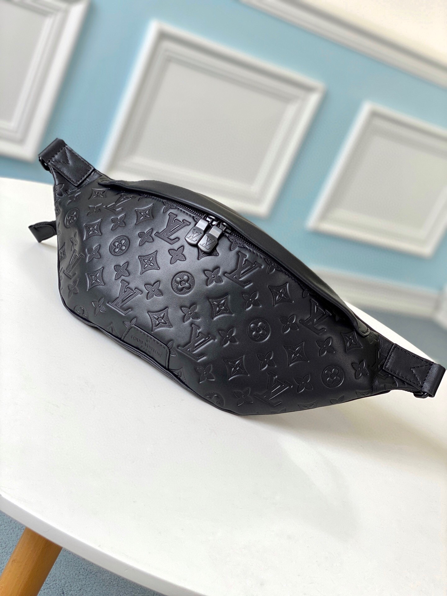 루이비통 벨트백 힙색 슬링백 허리가방 M44388