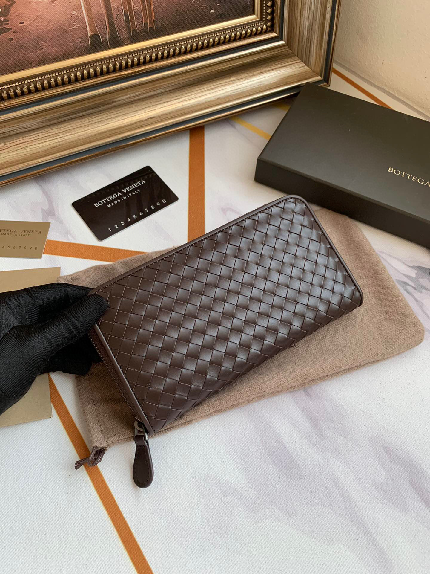 보테가베네타 태소가죽 남자 지퍼 장지갑