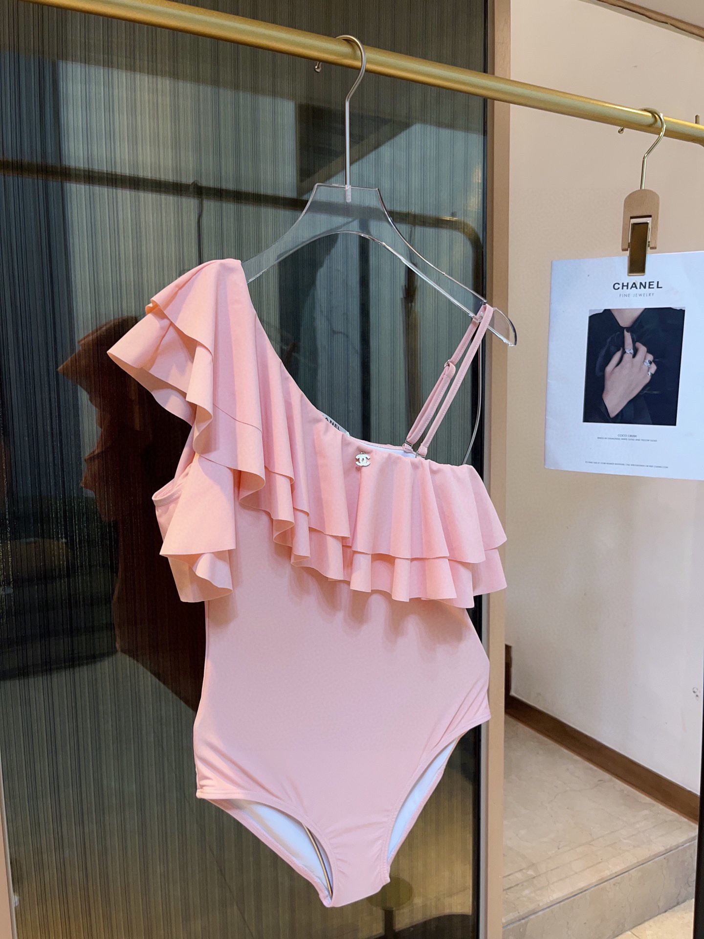 샤넬 여자 수영복