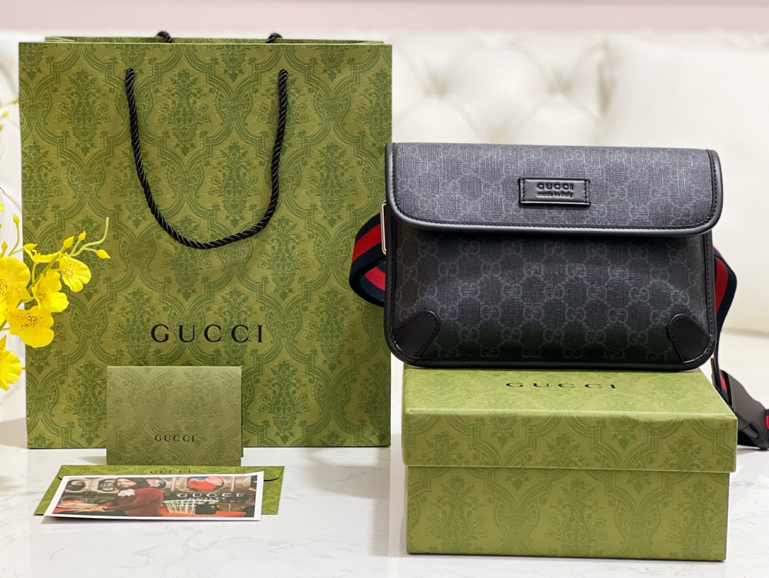 구찌 남녀공용 가방 598113