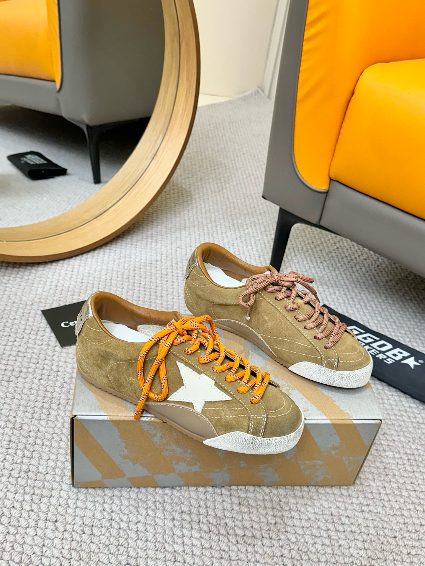 골든구스 남녀공용 스니커즈 신발 운동화