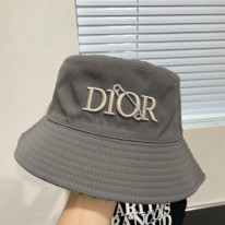 디올 모자