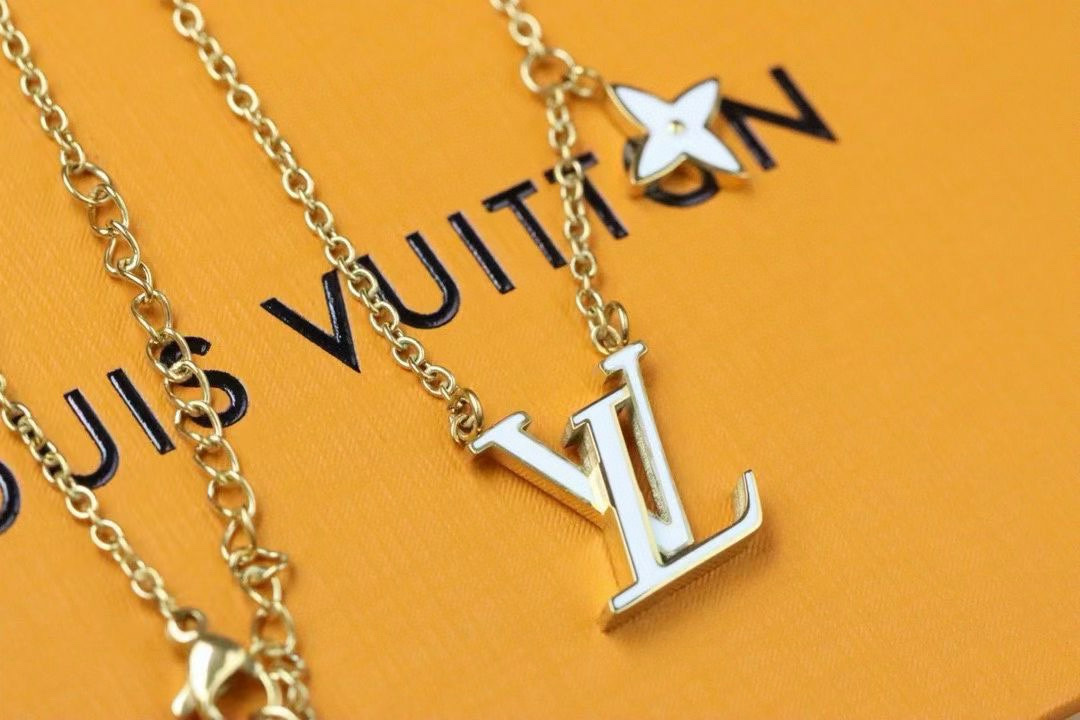 루이비통 목걸이
