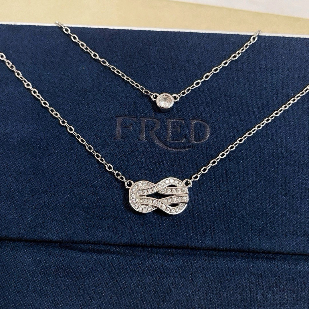 프레드 목걸이