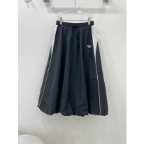 프라* 여자 치마
