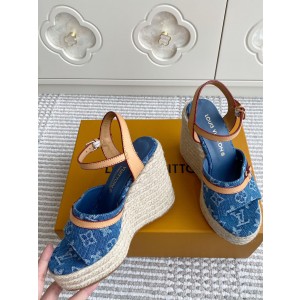 루이비통 여자 샌들 11.5cm