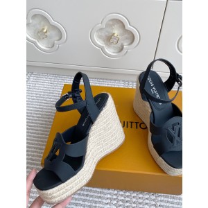 루이비통 여자 샌들 11.5cm