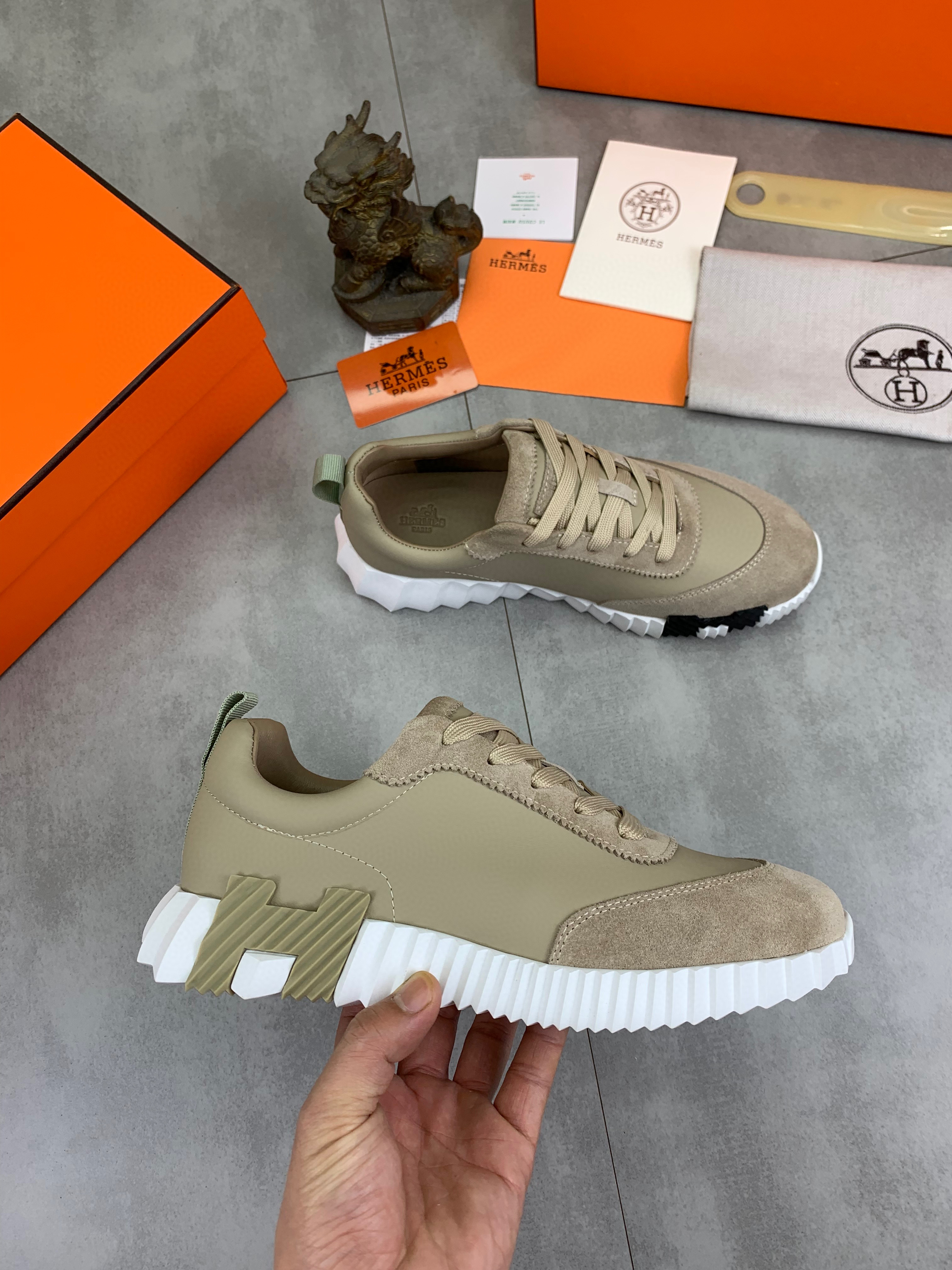 에르메스 남자 신발 운동화 스니커즈