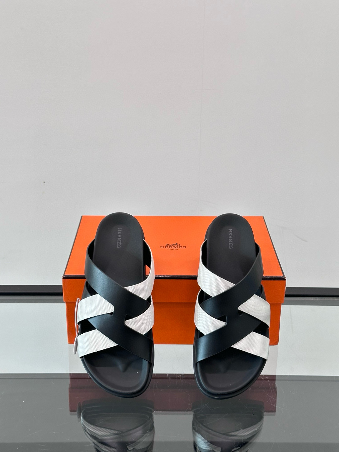 에르메스 남자 슬리퍼