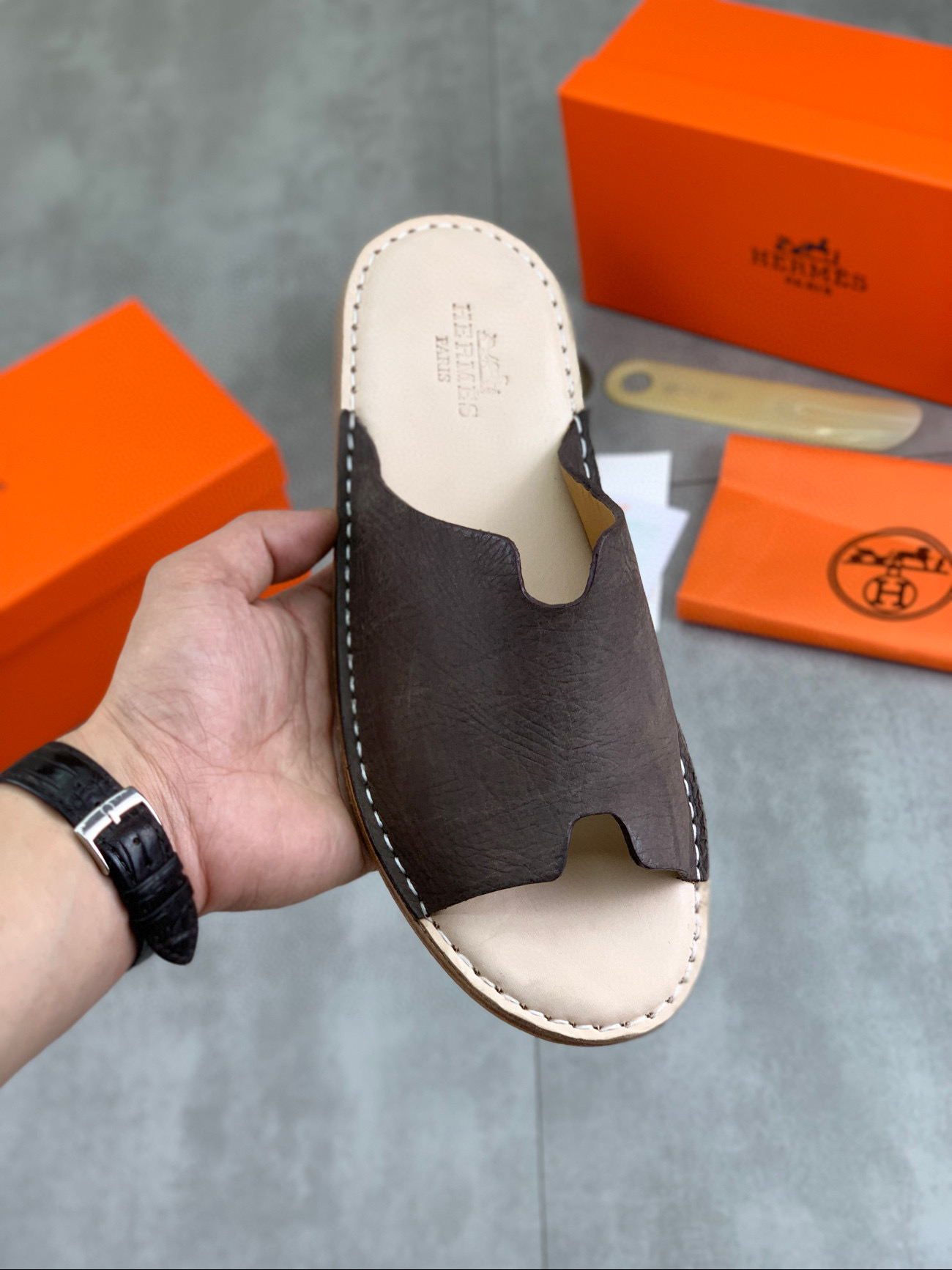 에르메스 남자 슬리퍼