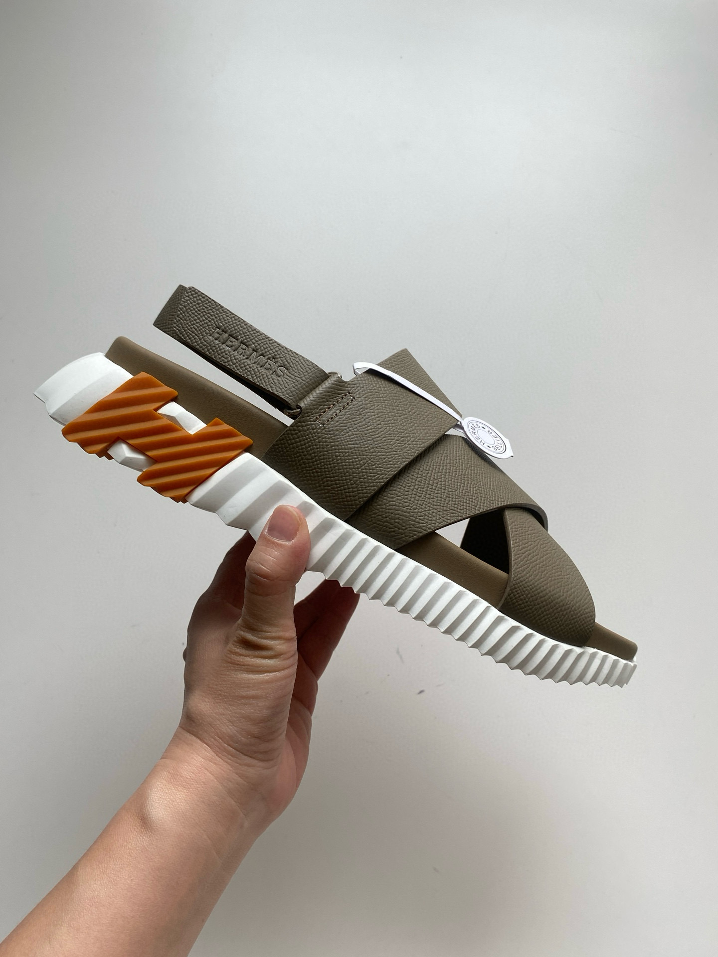 에르메스 남자 샌들