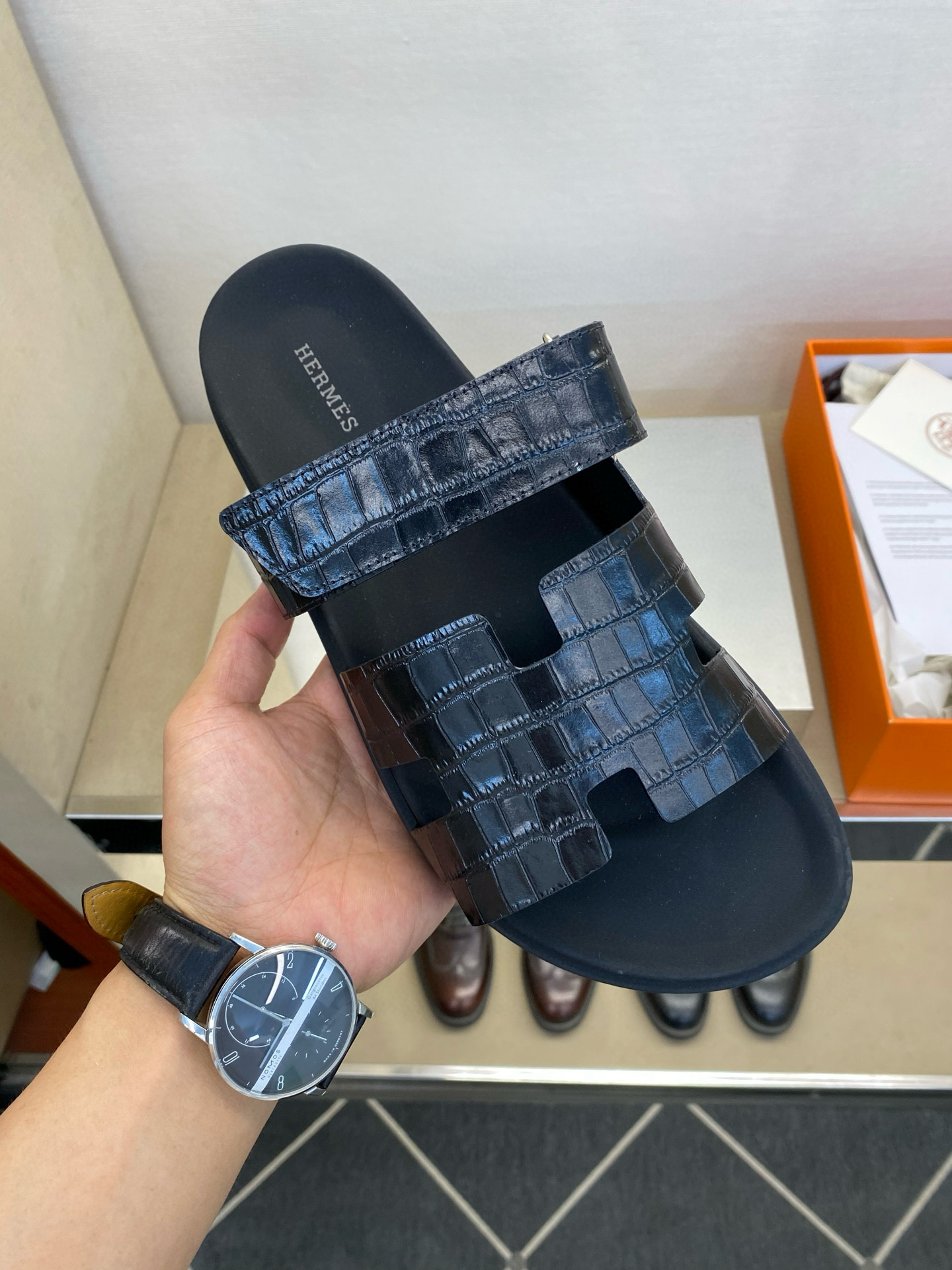 에르메스 남자 슬리퍼