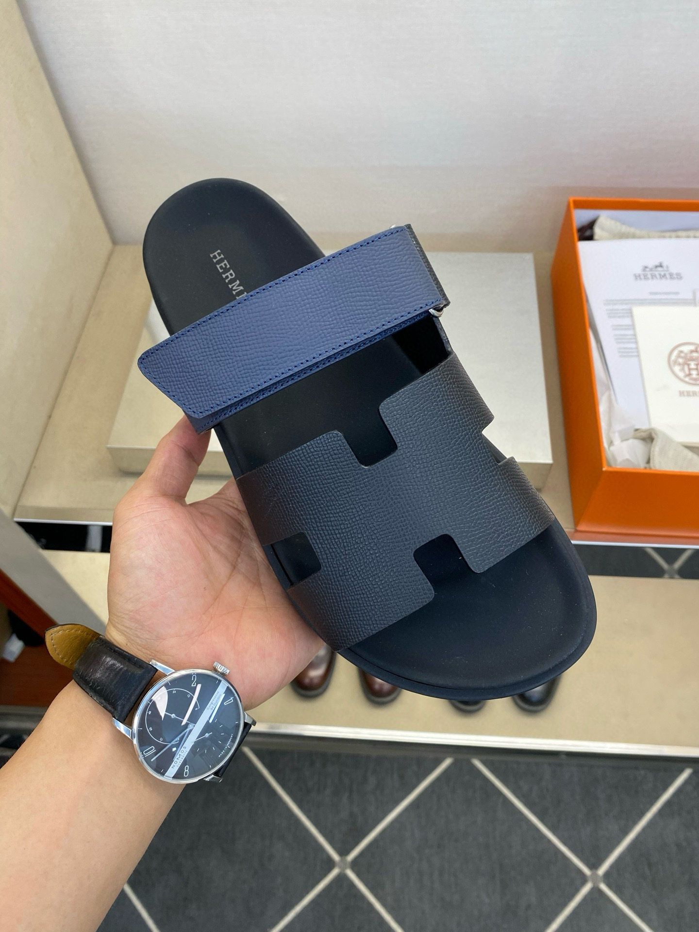 에르메스 남자 슬리퍼