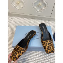 프라다 여자 슬리퍼