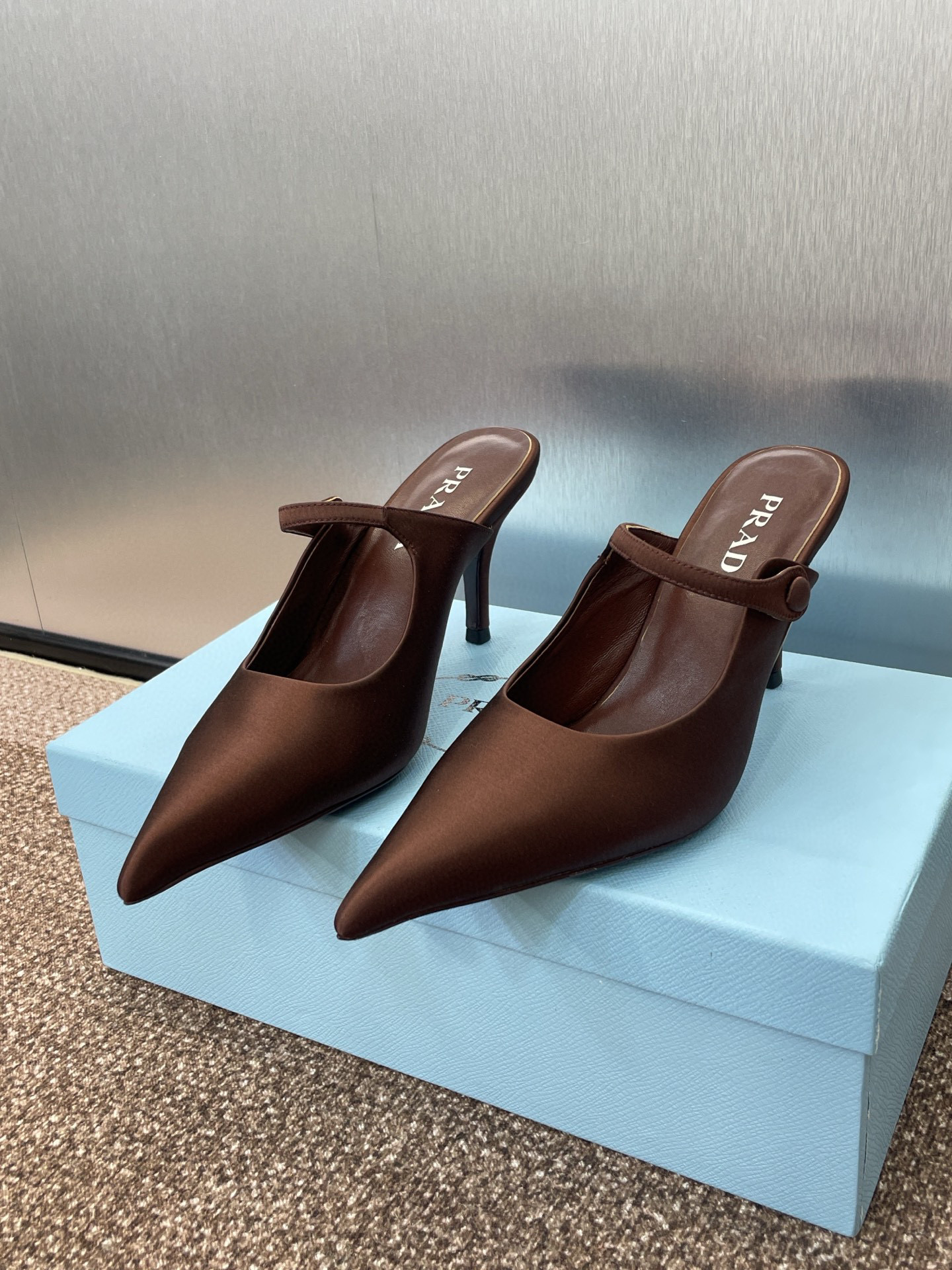 프라다 여자 슬리퍼 7.5cm