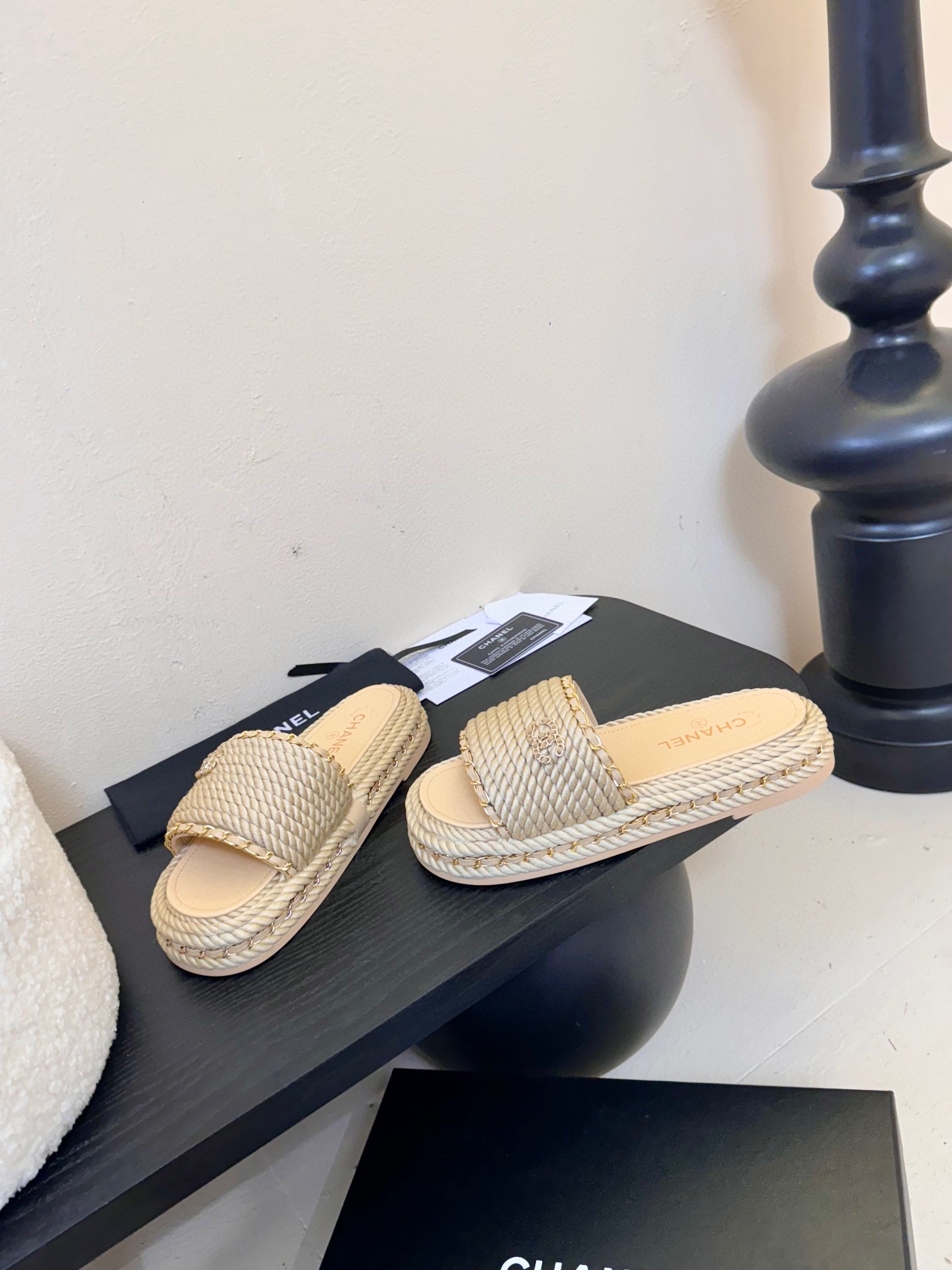 샤넬 여자 슬리퍼