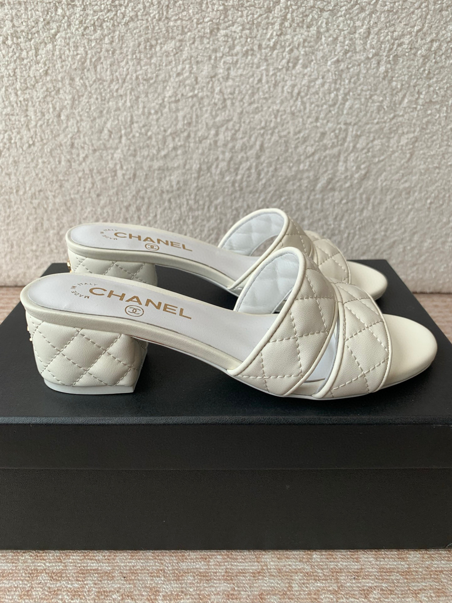 샤넬 여자 슬리퍼