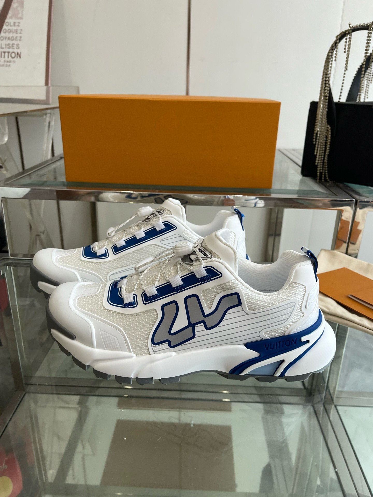 루이비통 4cm 남자 신발 운동화 스니커즈