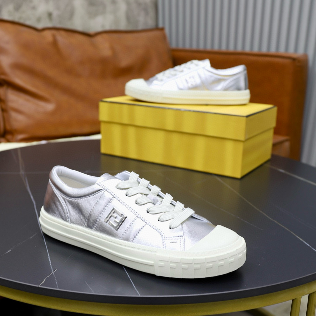 펜디 남녀공용 신발 운동화 스니커즈