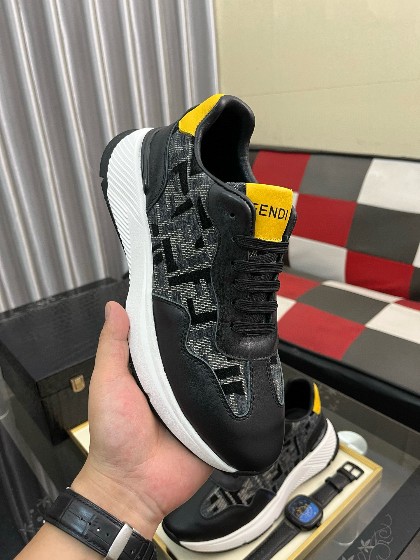 펜디 남자신발 운동화 스니커즈