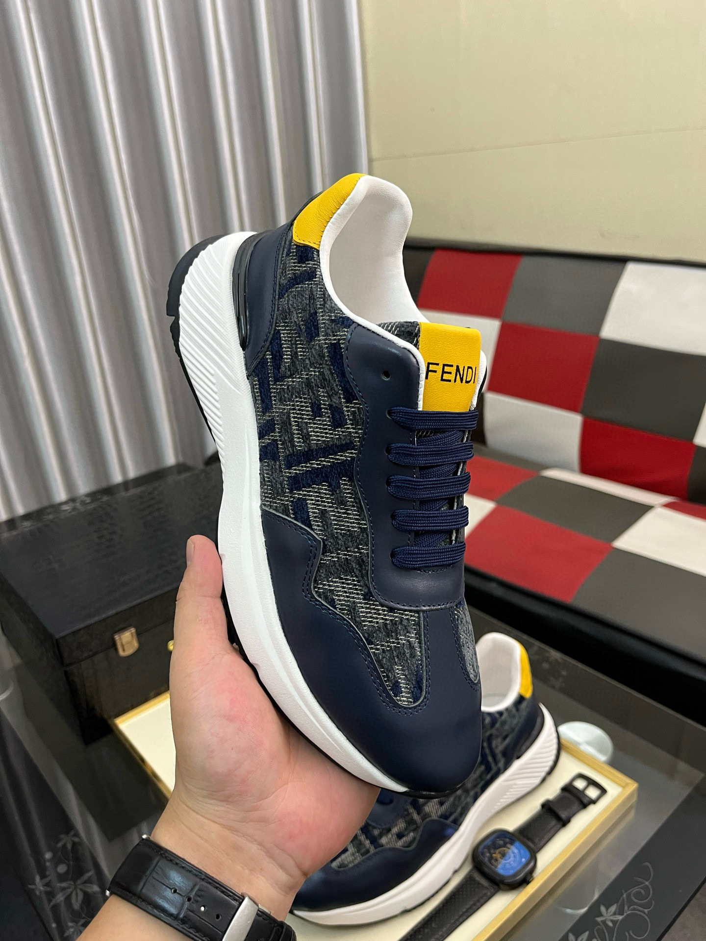 펜디 남자신발 운동화 스니커즈