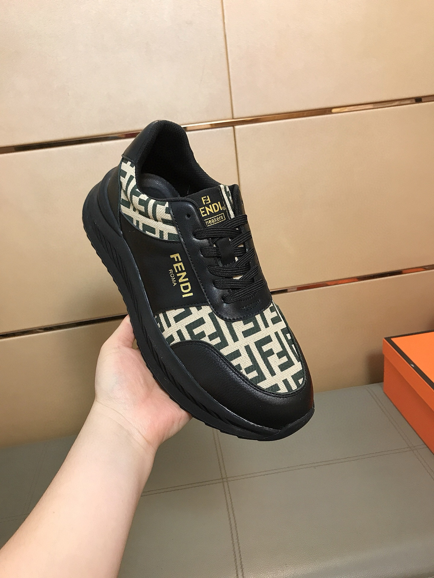 펜디 남자신발 운동화 스니커즈