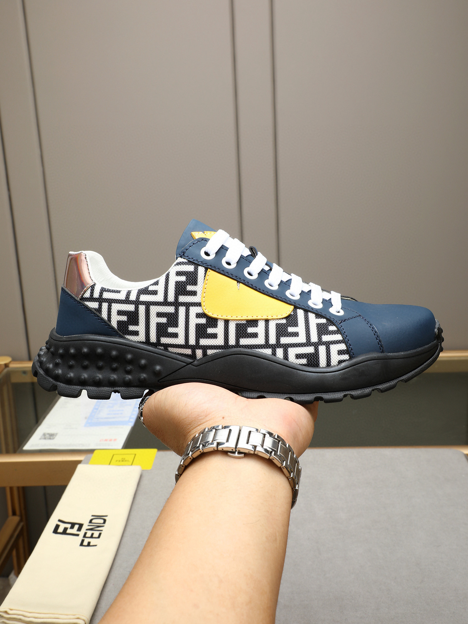 펜디 남자신발 운동화 스니커즈