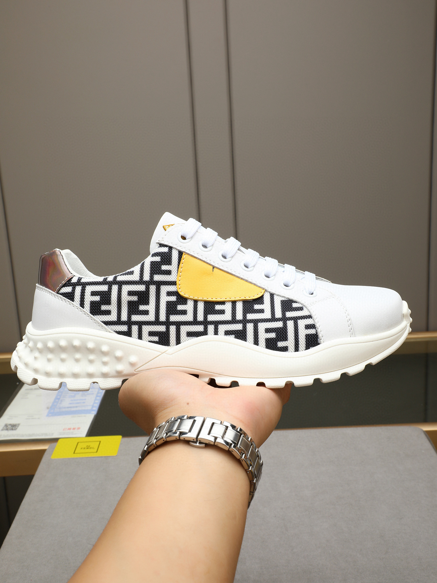 펜디 남자신발 운동화 스니커즈