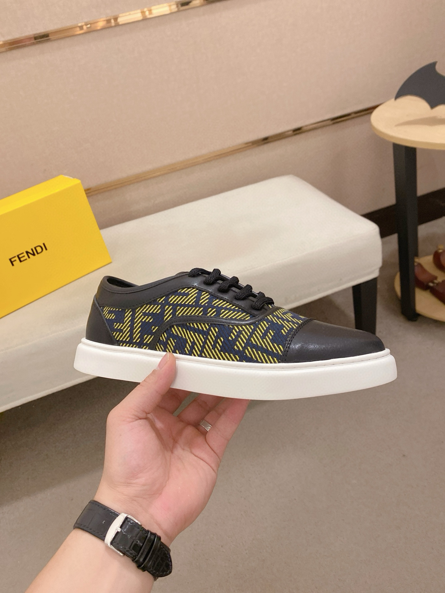 펜디 남자신발 운동화 스니커즈