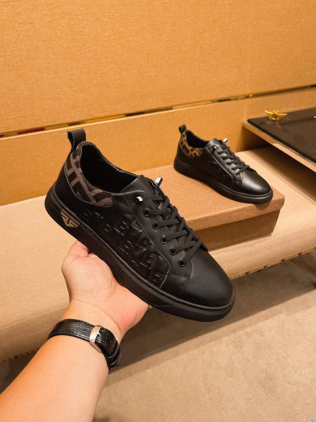 펜디 남자신발 운동화 스니커즈