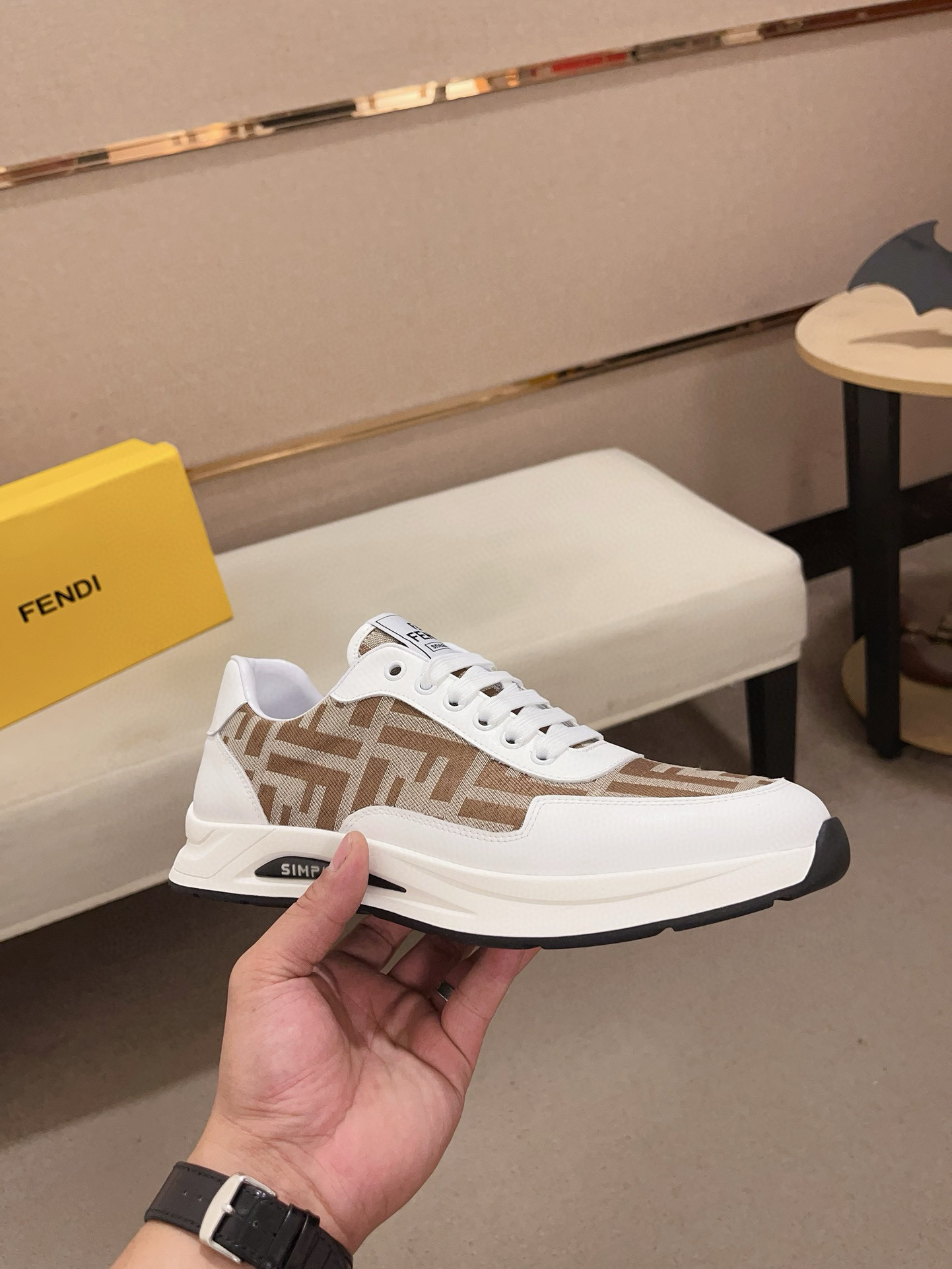 펜디 남자신발 운동화 스니커즈