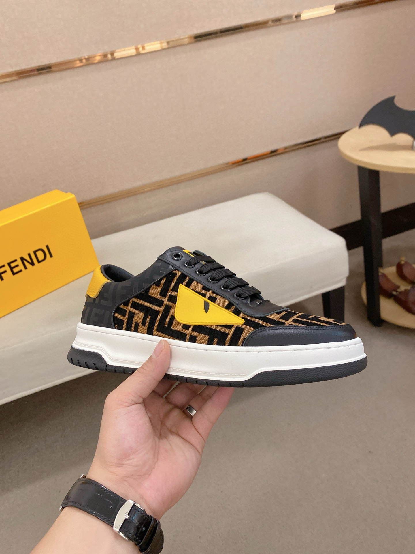 펜디 남자신발 운동화 스니커즈