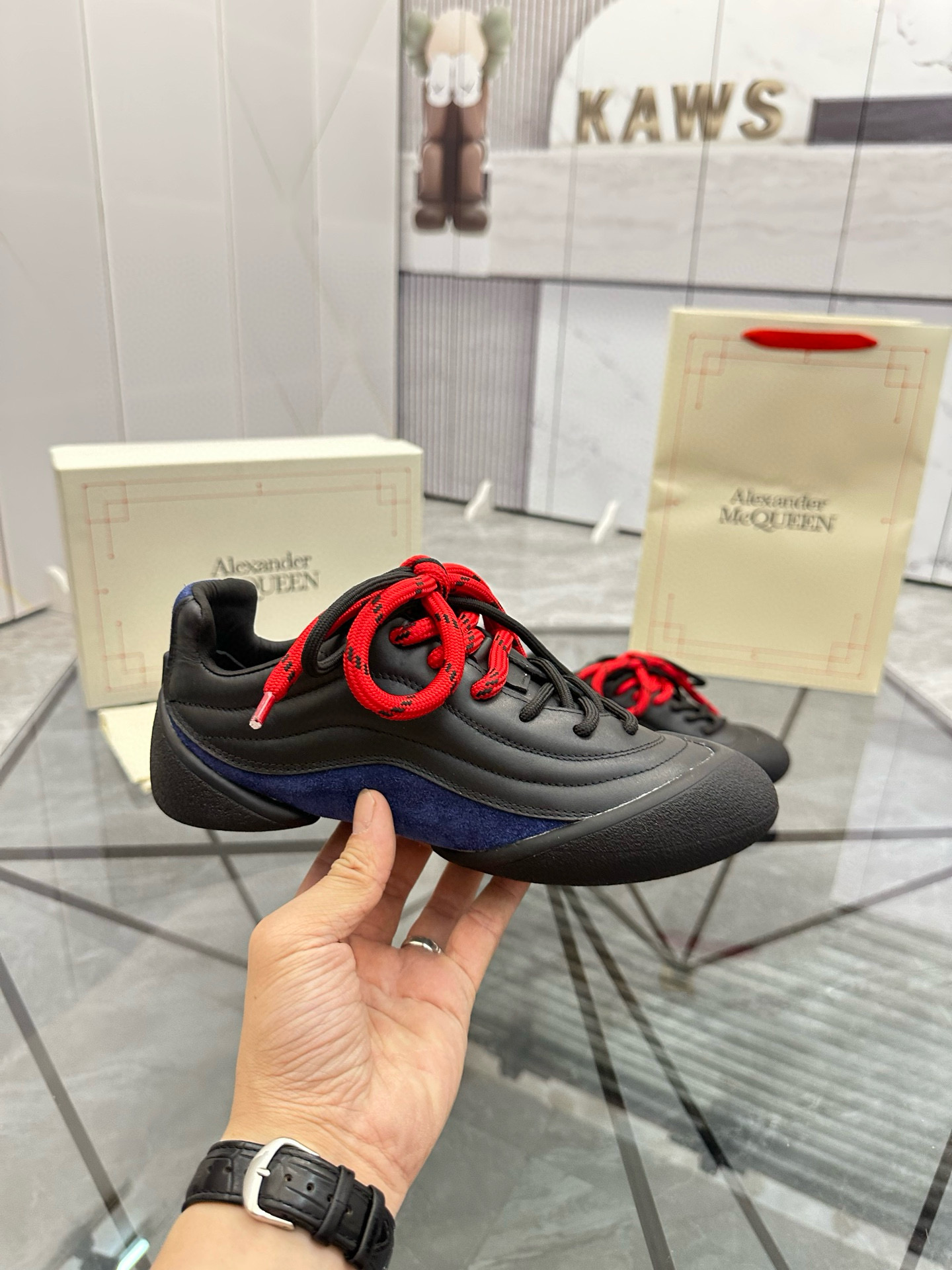 알렉산더 맥퀸 남녀공용 신발 운동화 스니커즈