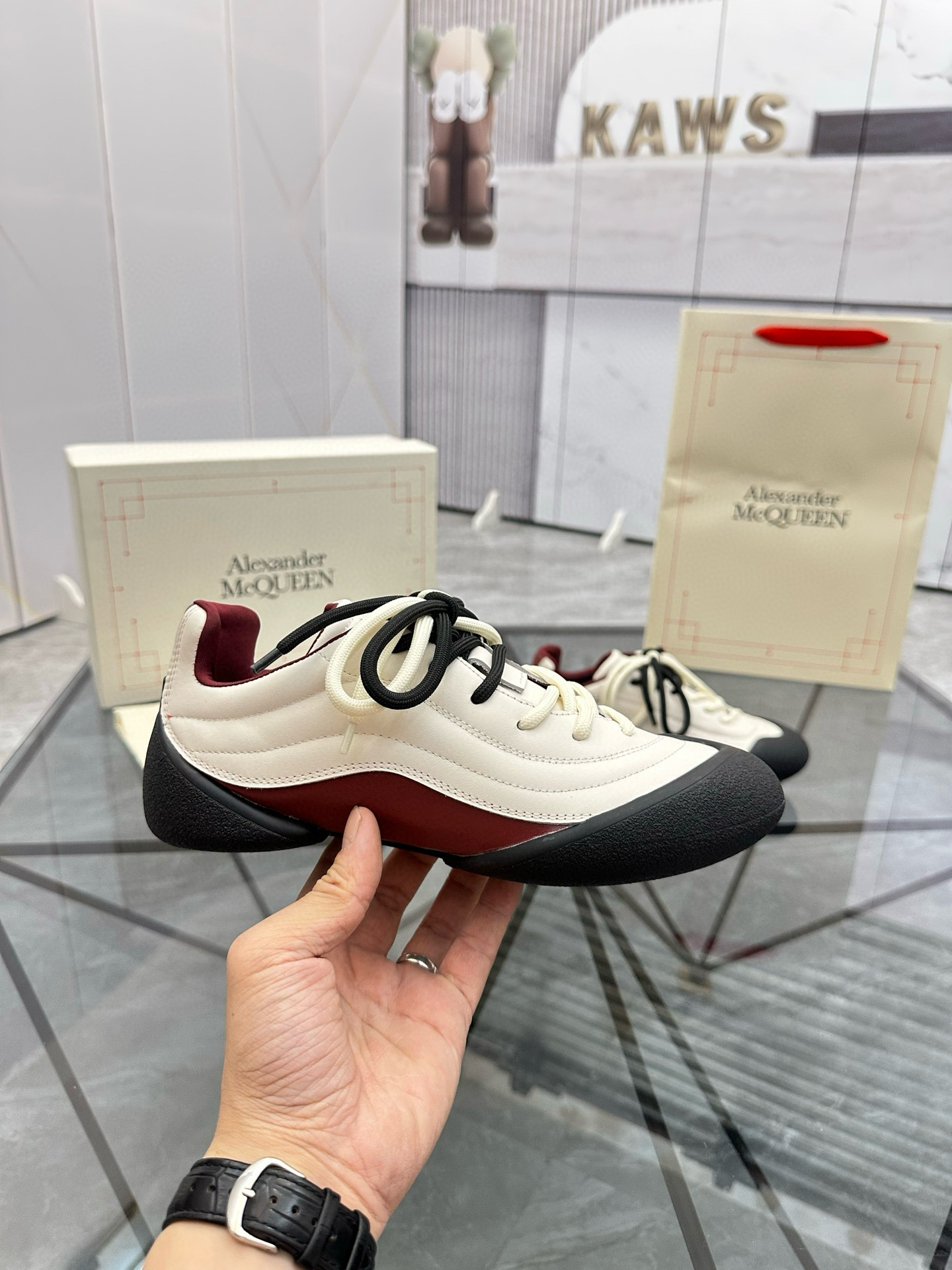 알렉산더 맥퀸 남녀공용 신발 운동화 스니커즈