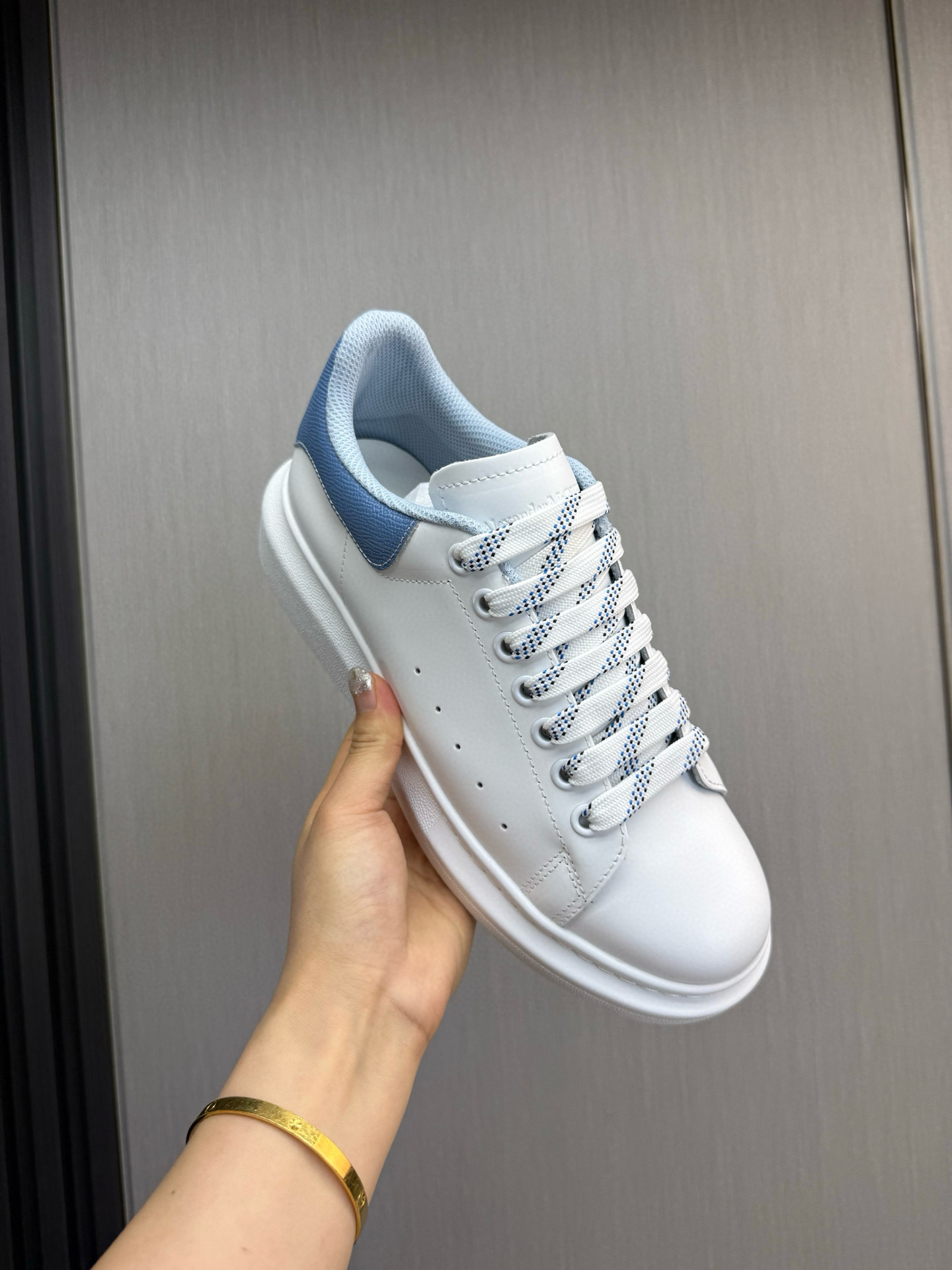 알렉산더 맥퀸 남녀공용 신발 운동화 스니커즈