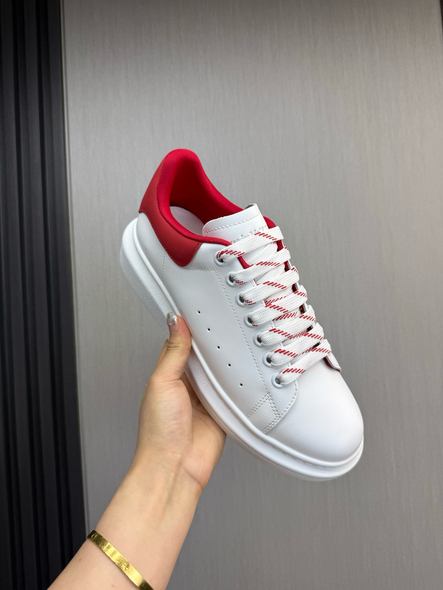 알렉산더 맥퀸 남녀공용 신발 운동화 스니커즈