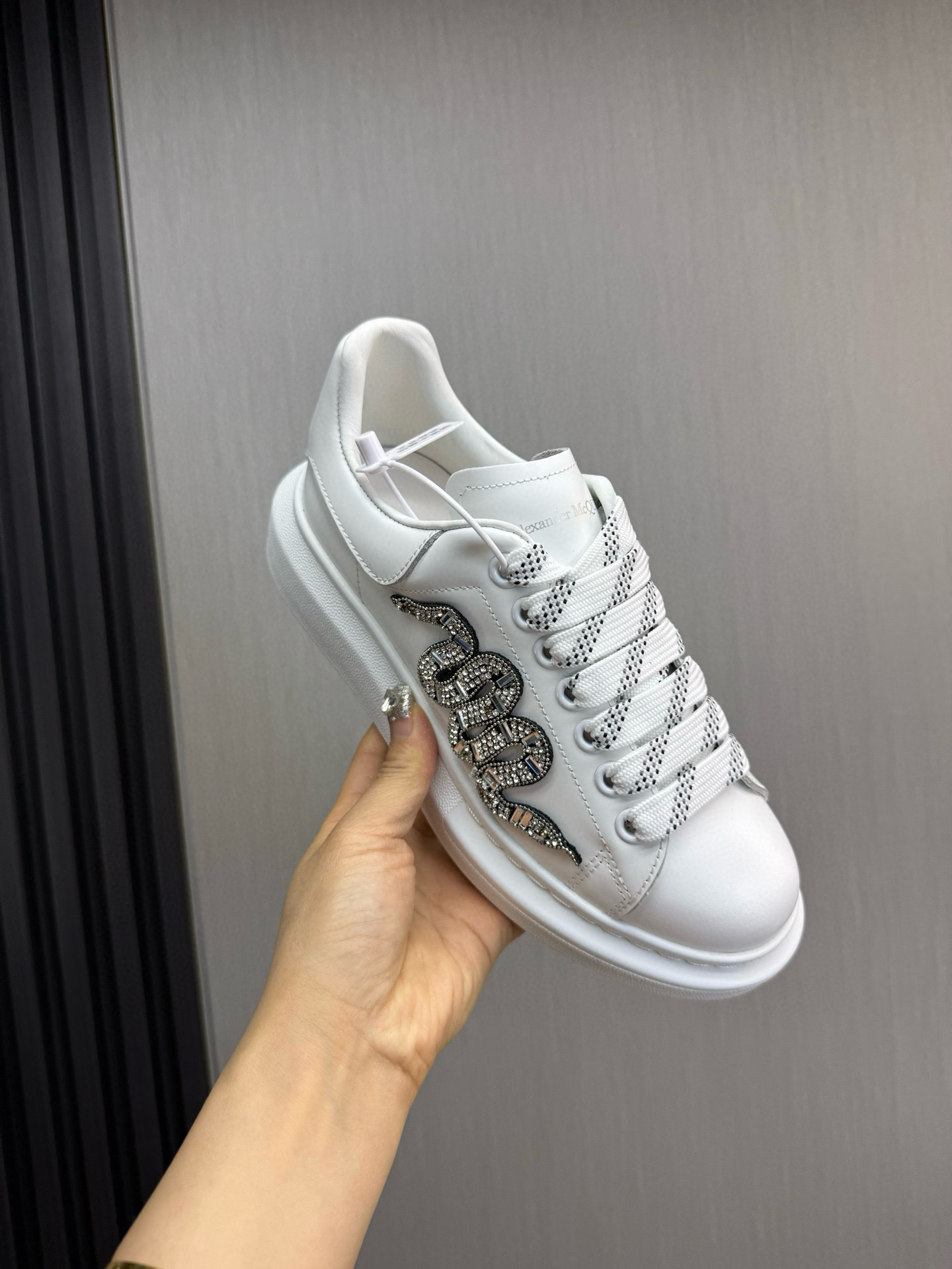 알렉산더 맥퀸 남녀공용 신발 운동화 스니커즈