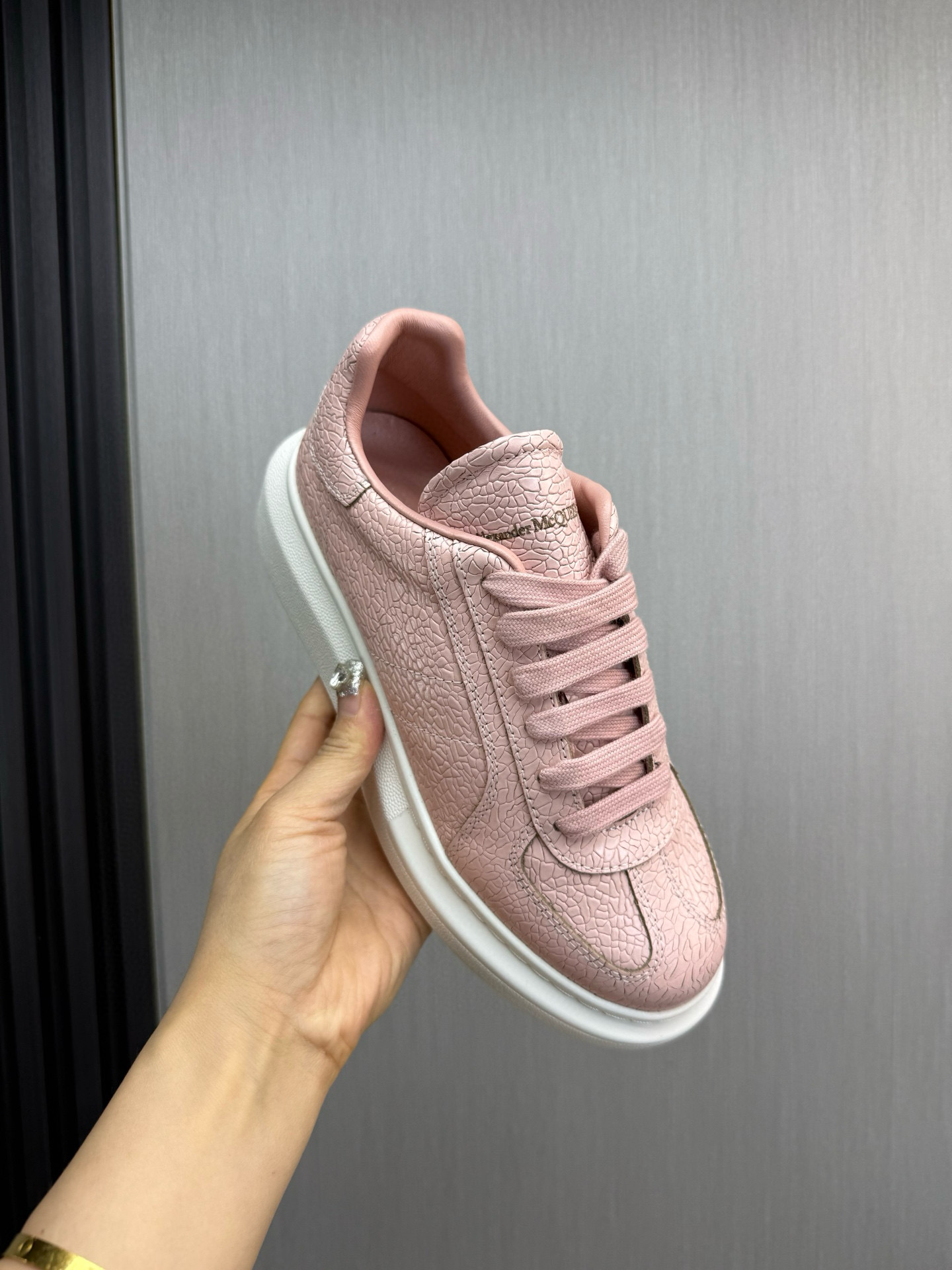 알렉산더 맥퀸 남녀공용 신발 운동화 스니커즈