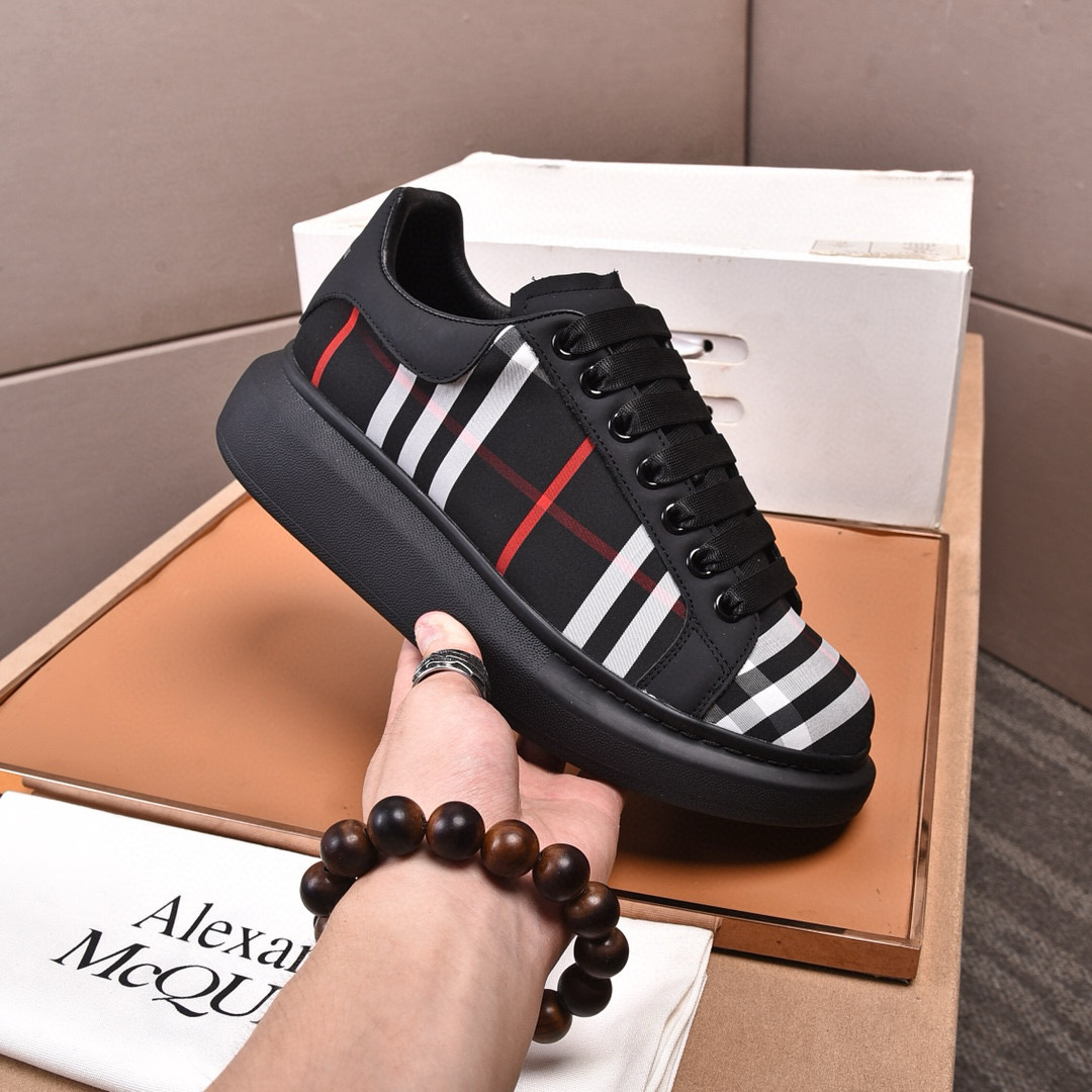 알렉산더 맥퀸 남녀공용 신발 운동화 스니커즈