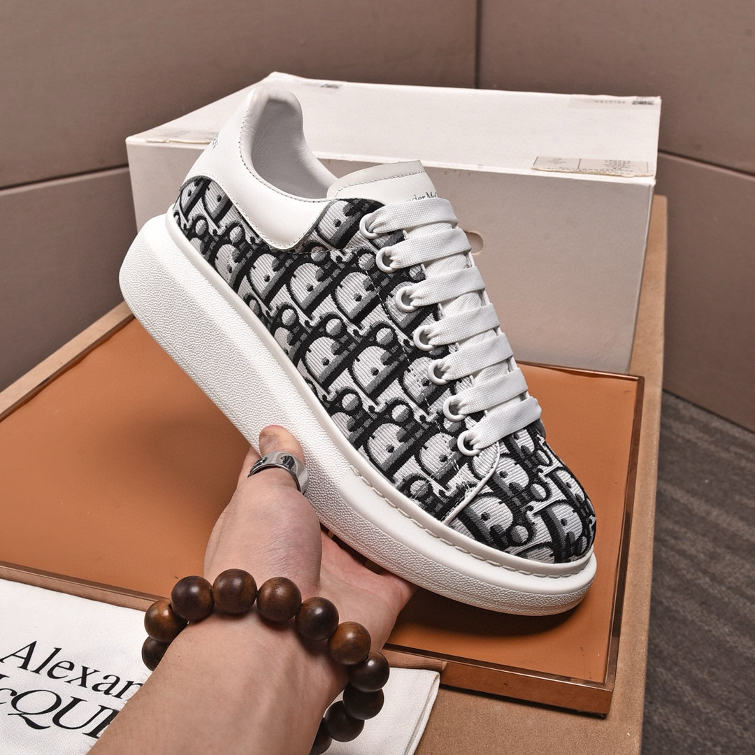 알렉산더 맥퀸 남녀공용 신발 운동화 스니커즈