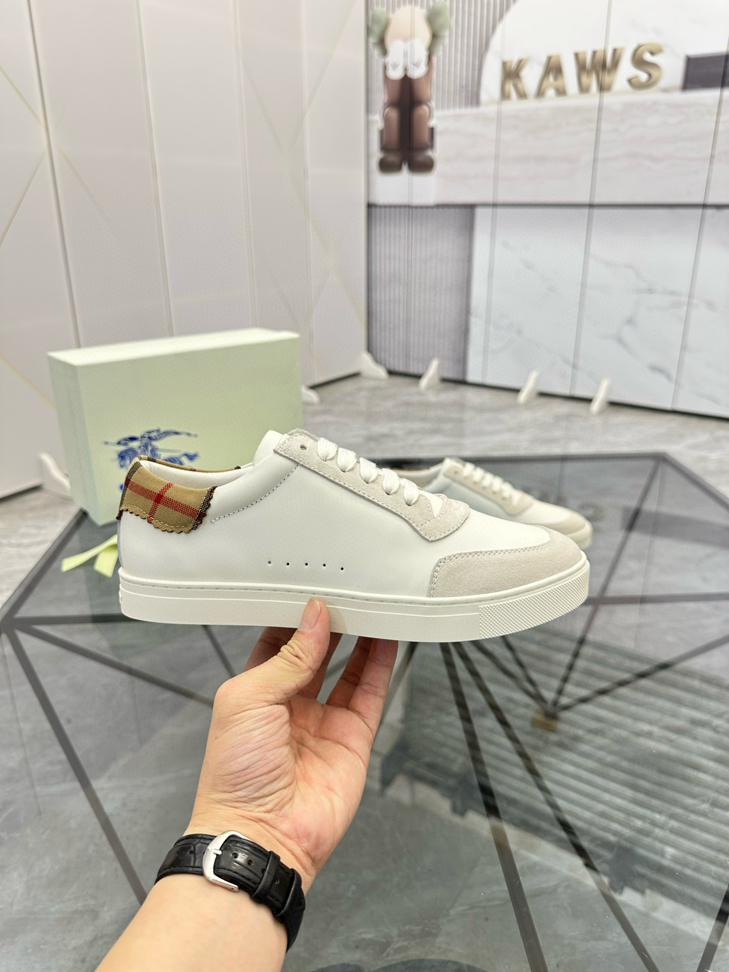 버버리 남자 신발 운동화 스니커즈