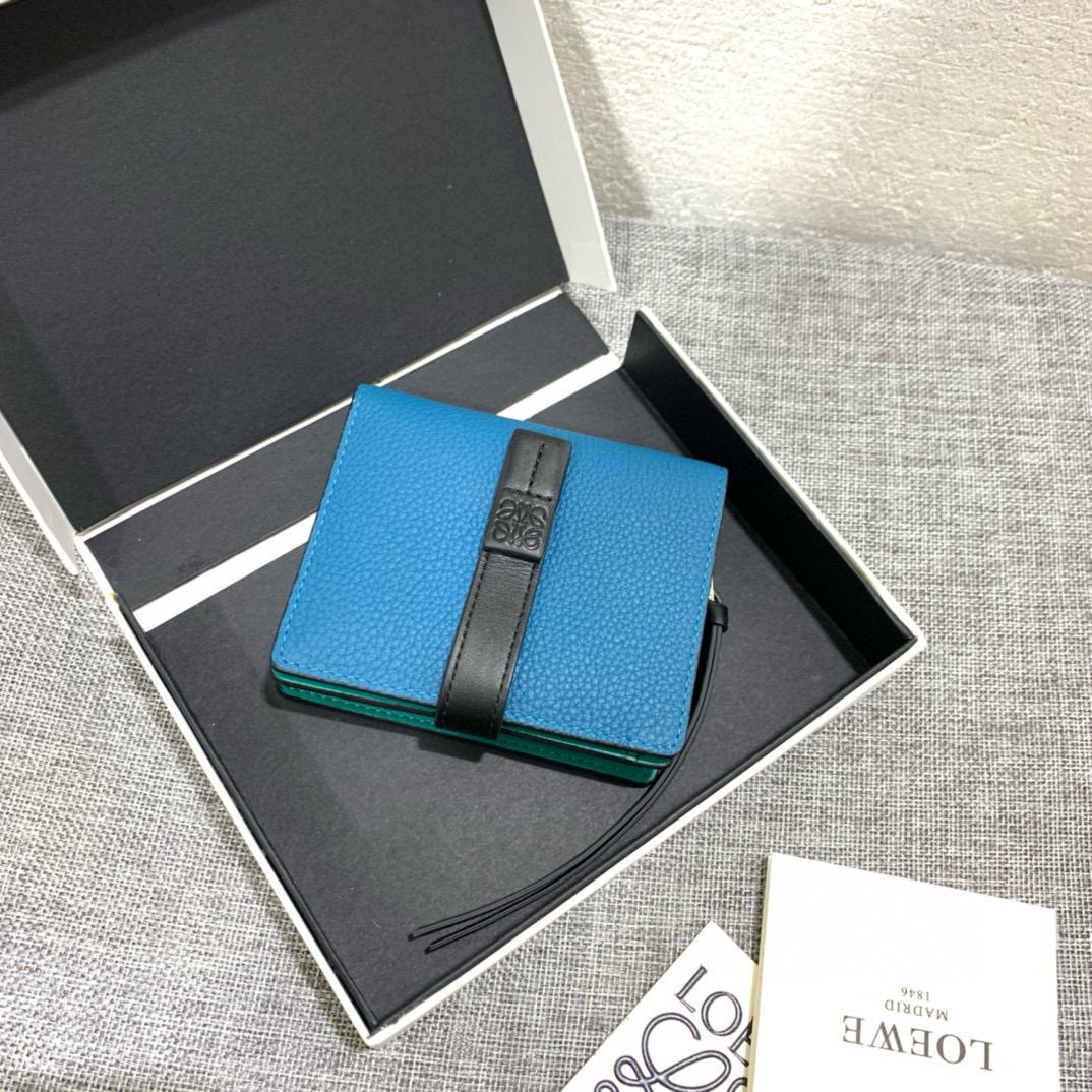 로에베 여자 반지갑