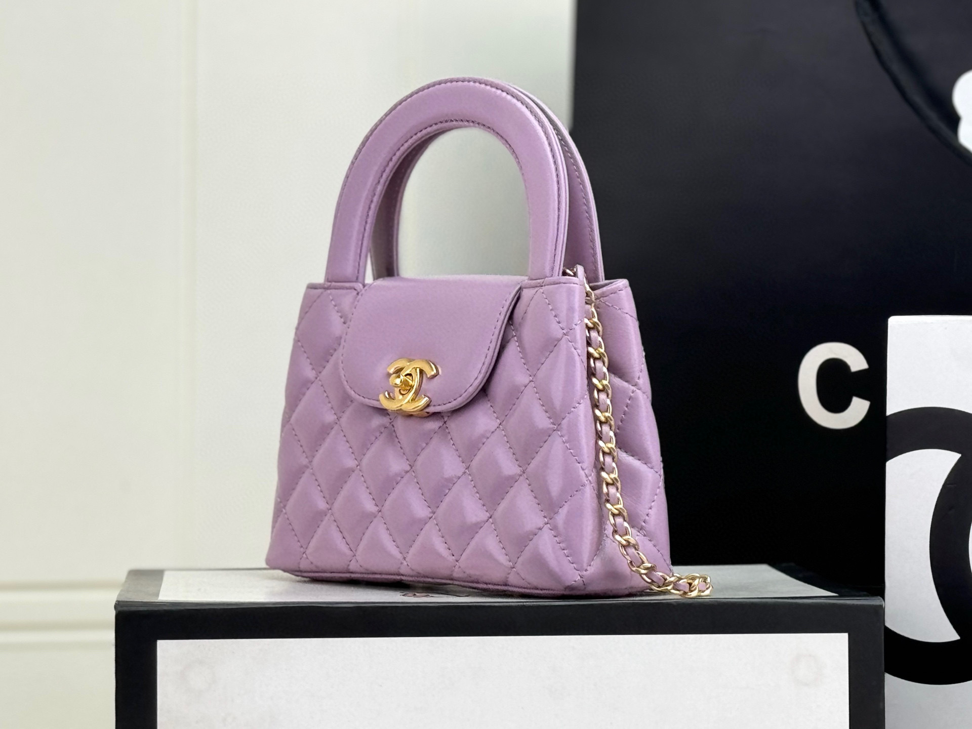 샤넬 여자가방 AS4416