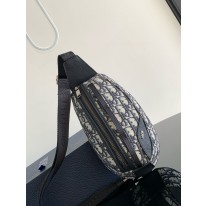 디올 남자가방