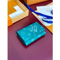 루이비통 여자 반지갑 M13222