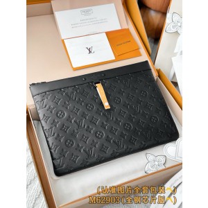 루이비통 M62903 클러치백