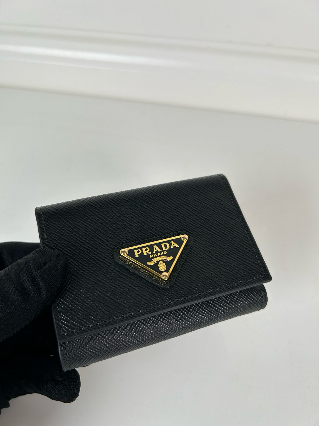 프라다 1MH042 여자 반지갑