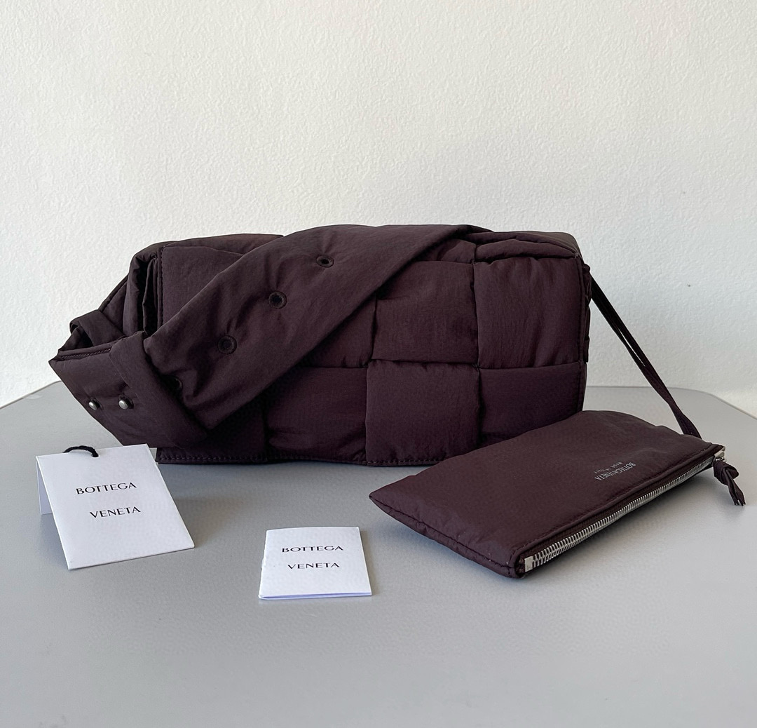 보테가베네타 628951 남녀공용가방