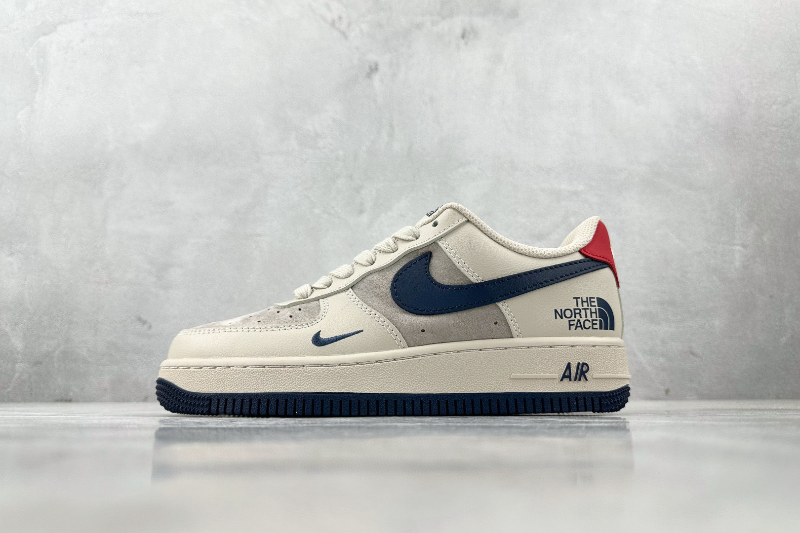 나이키 에어 포스 1 남녀공용 신발 운동화 스니커즈