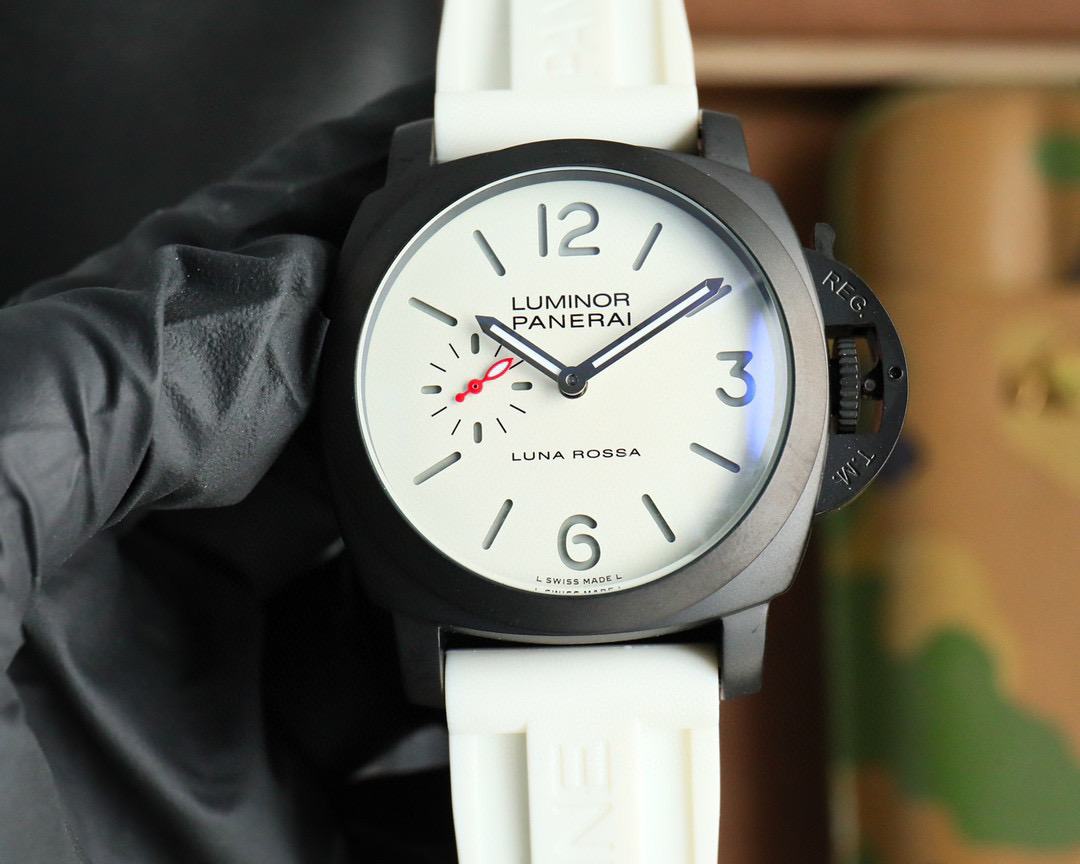 파네라이  남자 미러급 시계